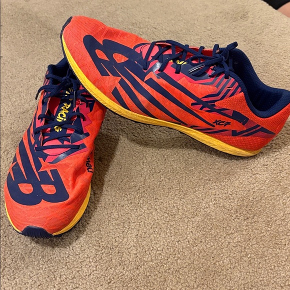 New Balance men’s track spikes - Picture 2 of 11